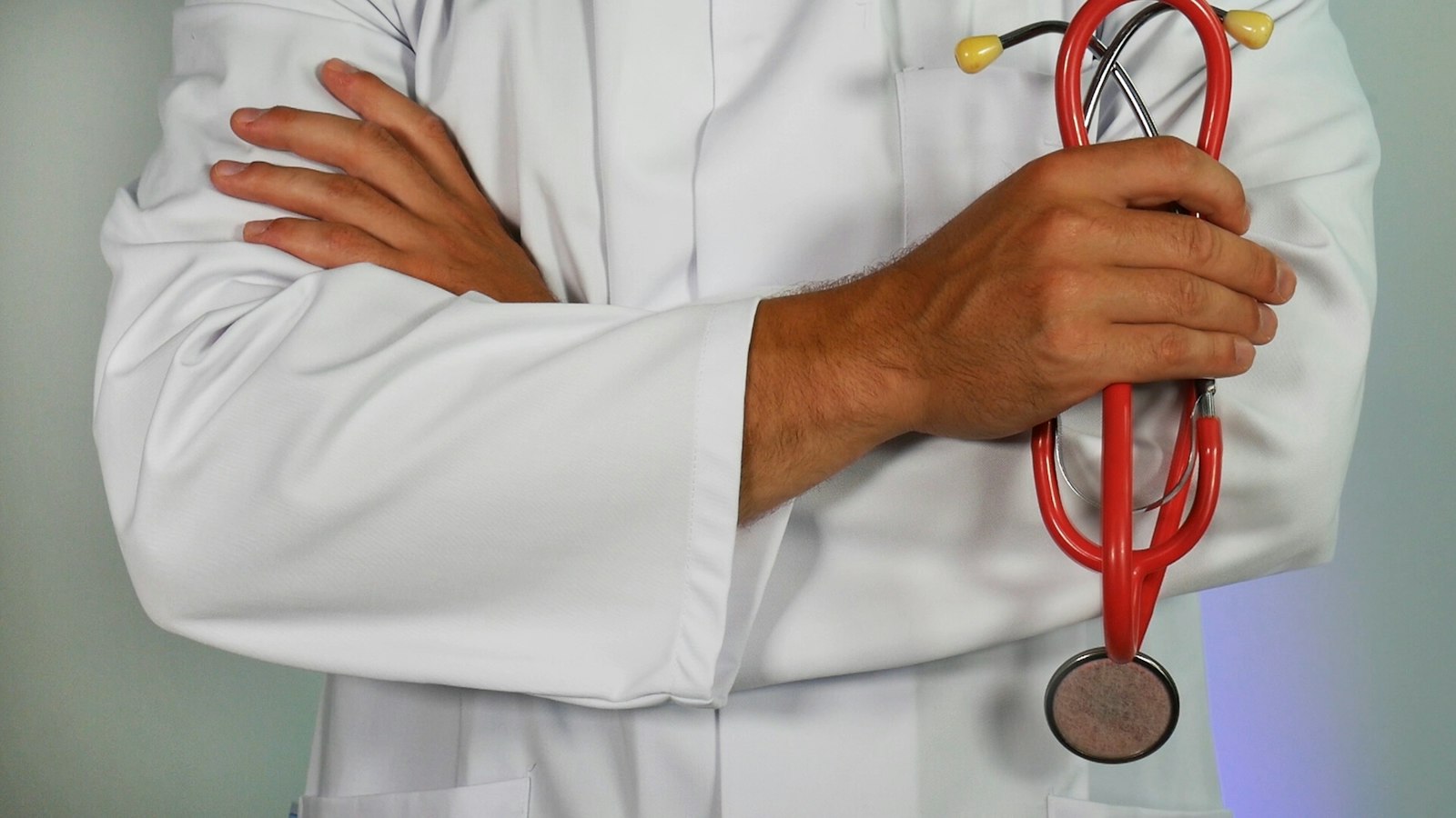 Estetoscópio e avaliação médica na aposentadoria por incapacidade permanente do servidor de São Paulo