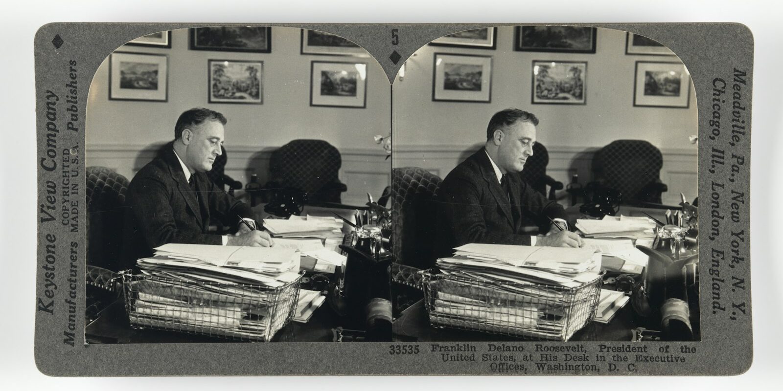 Sindicância administrativa: documentos de procedimento disciplinar sobre a mesa